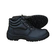 Steel toe safety boot with steel midsole
